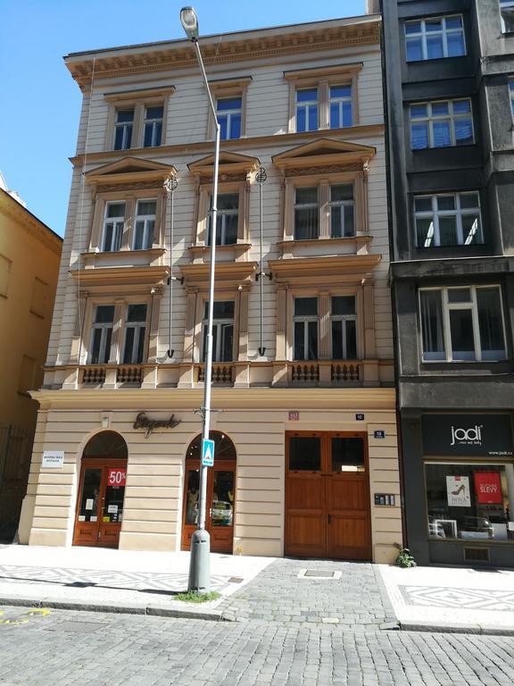 Family Duplex On Wenceslas Square Leilighet Praha Eksteriør bilde